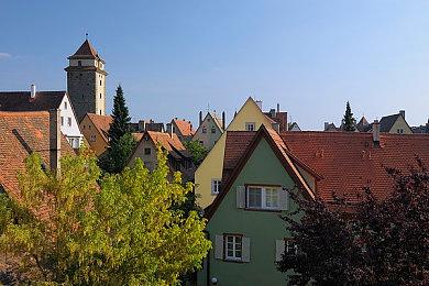 黎明杀机开发商新作《代号S》公布 美女解谜